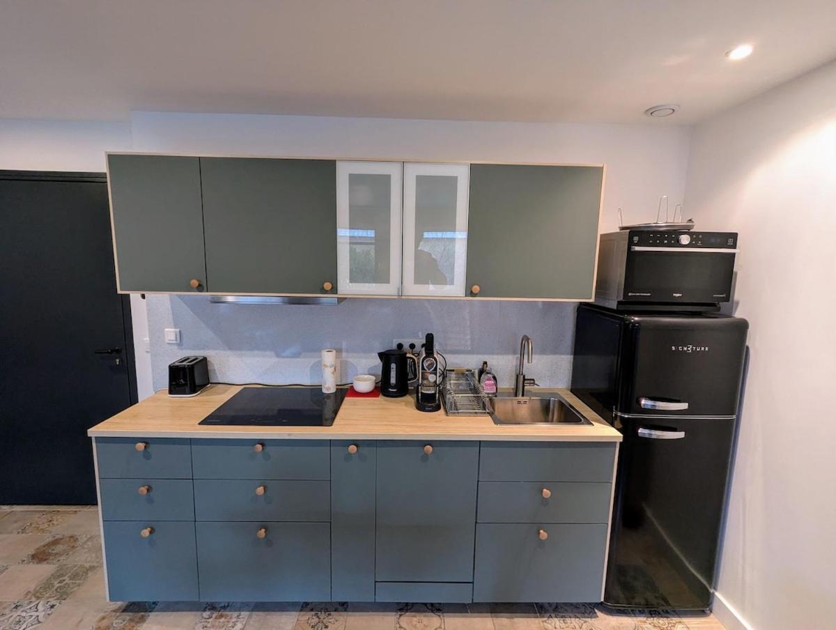 Beautiful 1 Bedroom Near Eiffel Tower Parijs