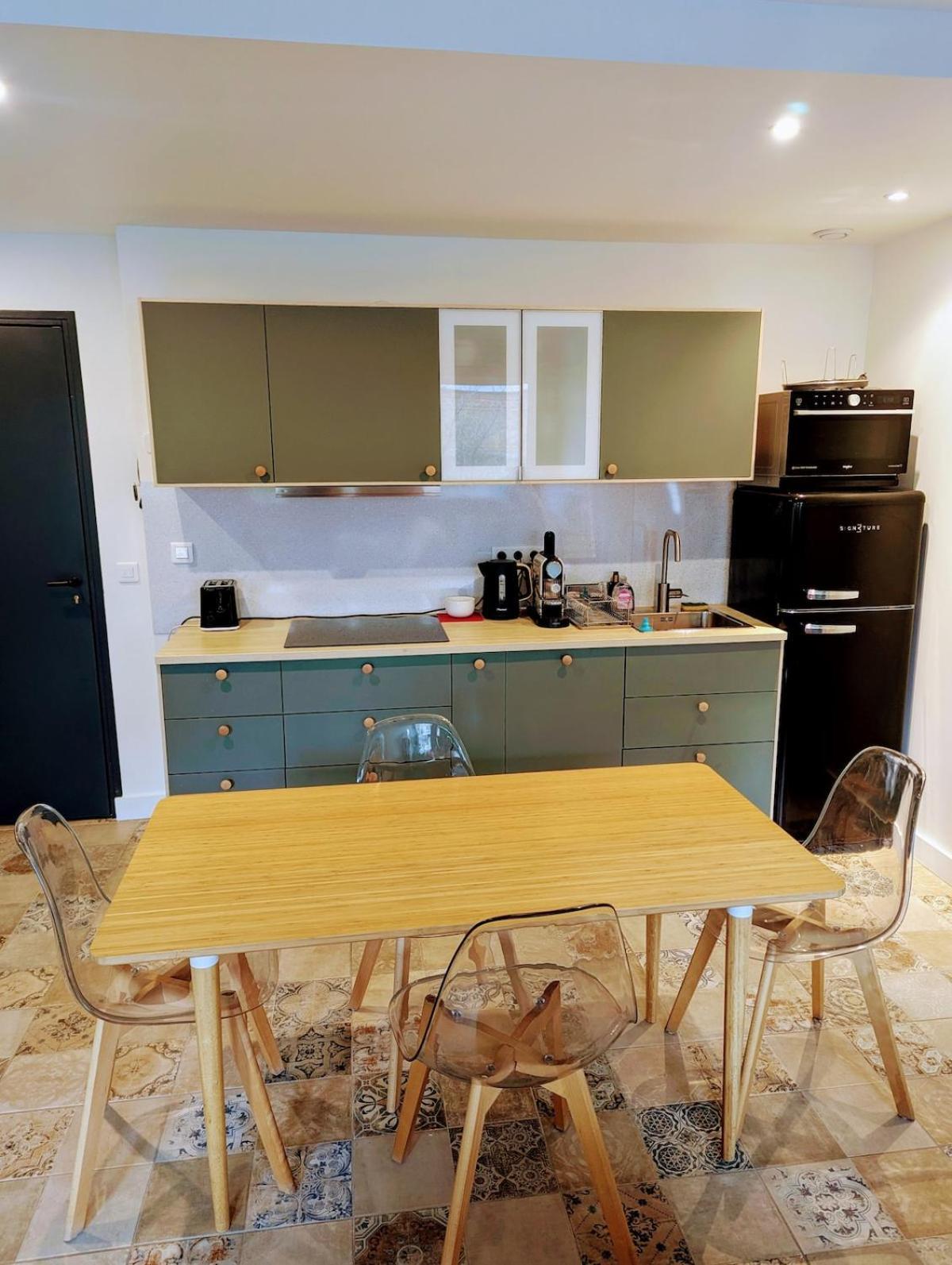 Beautiful 1 Bedroom Near Eiffel Tower